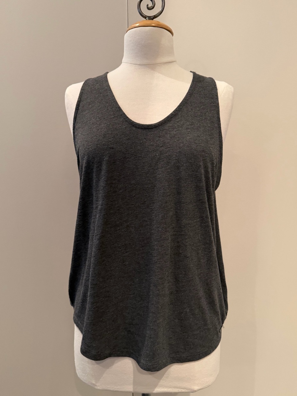 Hang Ten Charcoal Scoop Neck Tank Top